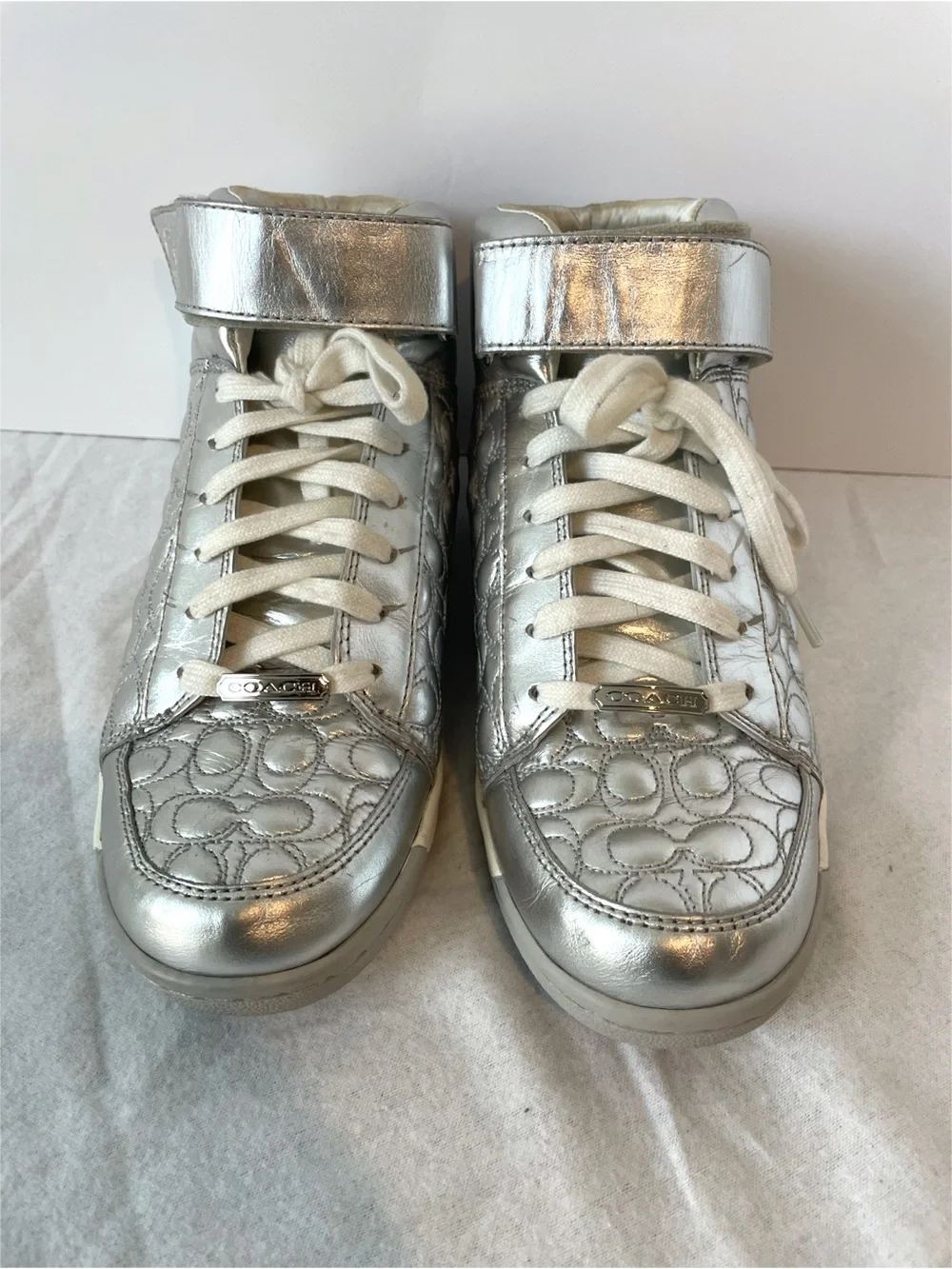 Coach Nanette Silver High Top Sneakers Logo Pattern Lace Up Hook & Loop Size 9.5